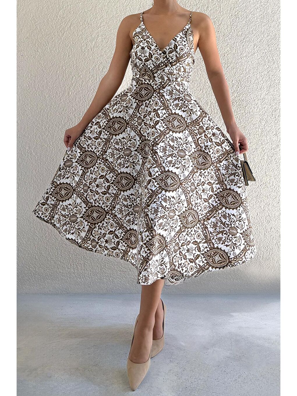 Kahverengi Desenli Dekolteli Midi Boy Elbise Mg1537-1