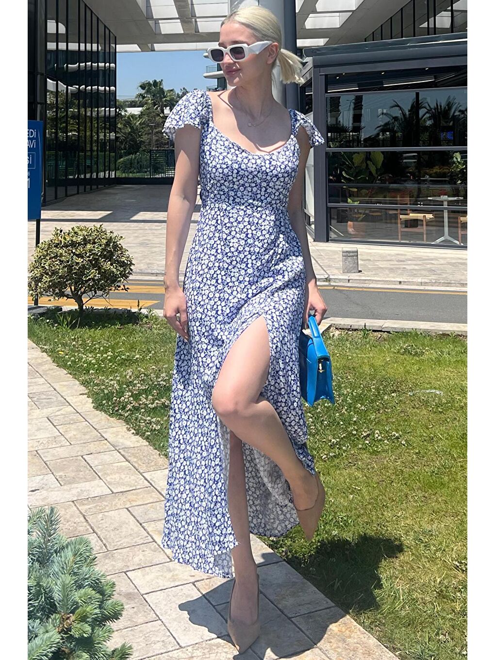 Mavi Saks Desenli Yırtmaçlı Uzun Elbise Mg2004-3