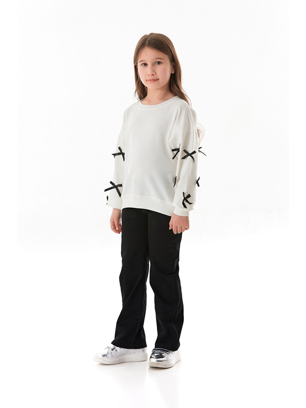 Ekru Kolu Fiyonk Detaylı Bisiklet Yaka Kız Çocuk Sweatshirt-1