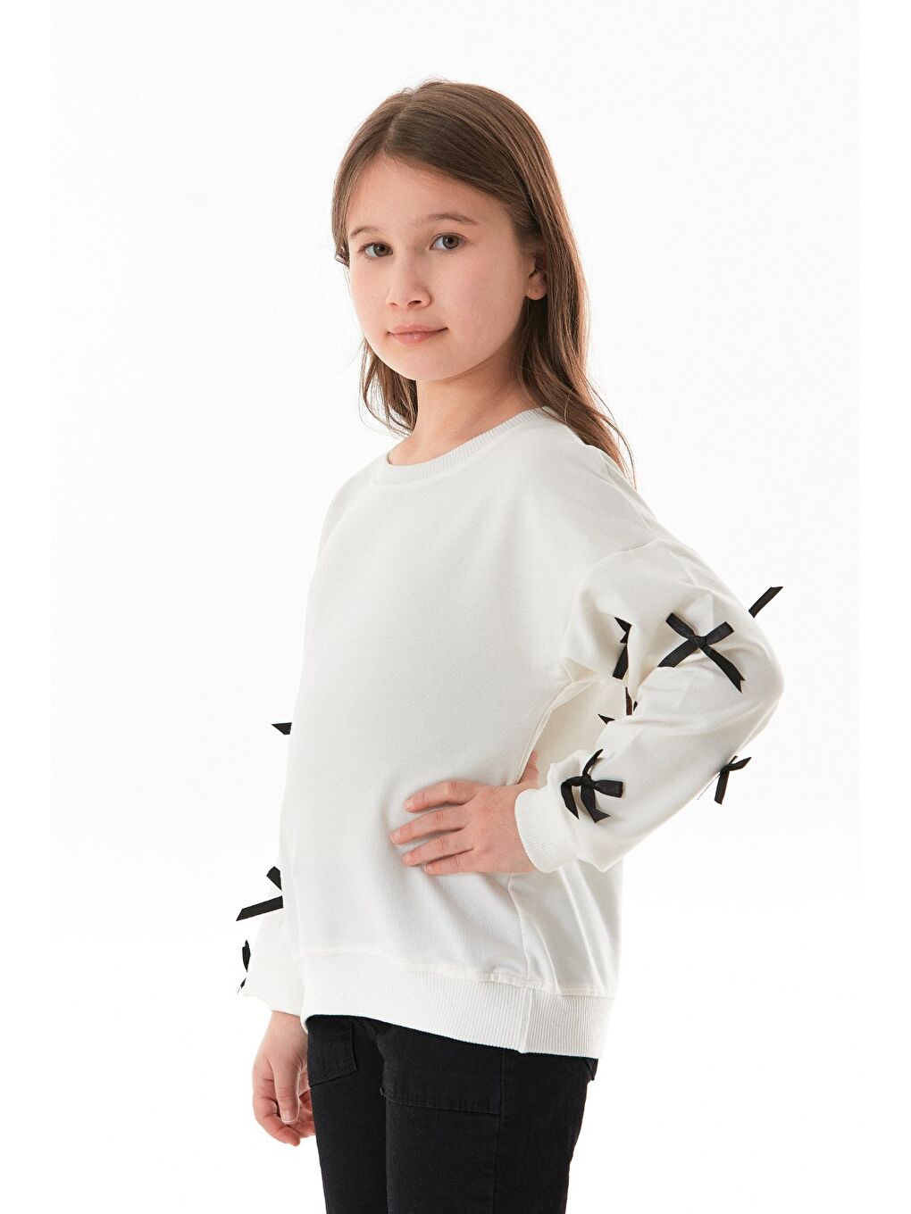 Ekru Kolu Fiyonk Detaylı Bisiklet Yaka Kız Çocuk Sweatshirt-2