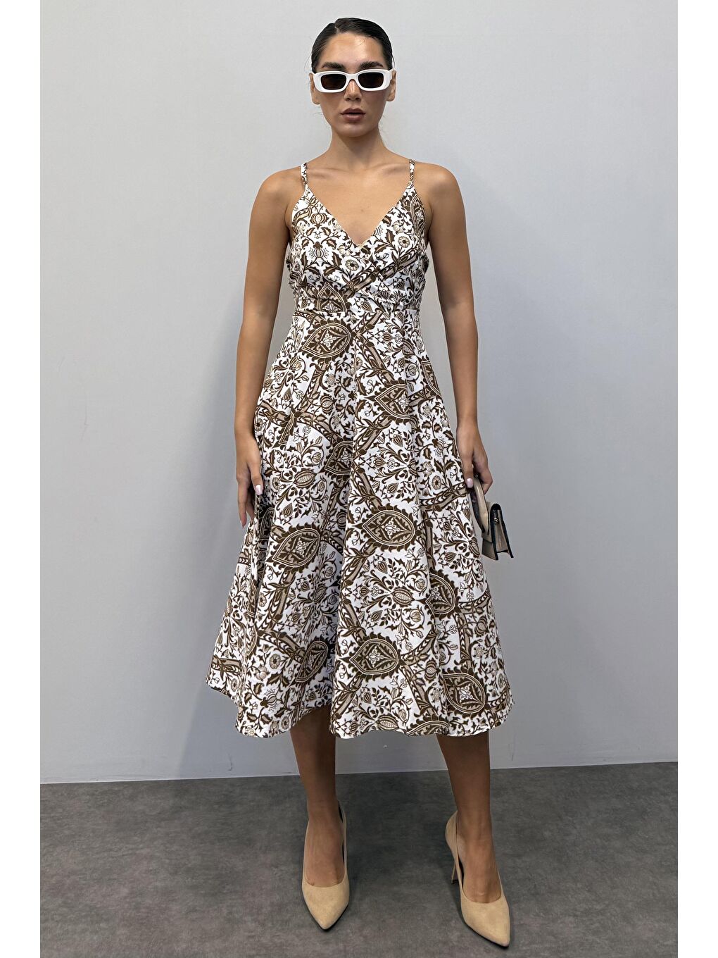 Kahverengi Desenli Dekolteli Midi Boy Elbise Mg1537-5