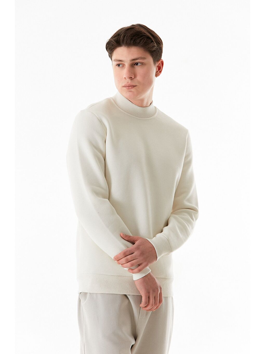 Ekru Basic Bisiklet Yaka Sweatshirt