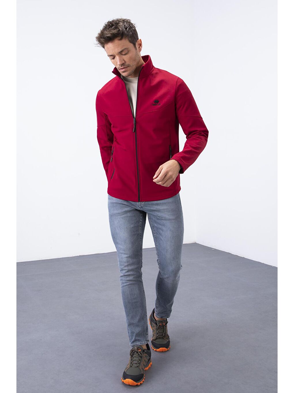 Bordo Fermuarlı Dik Yaka Su ve Rüzgar Geçirmez Softshell Erkek Mont - 88050-1