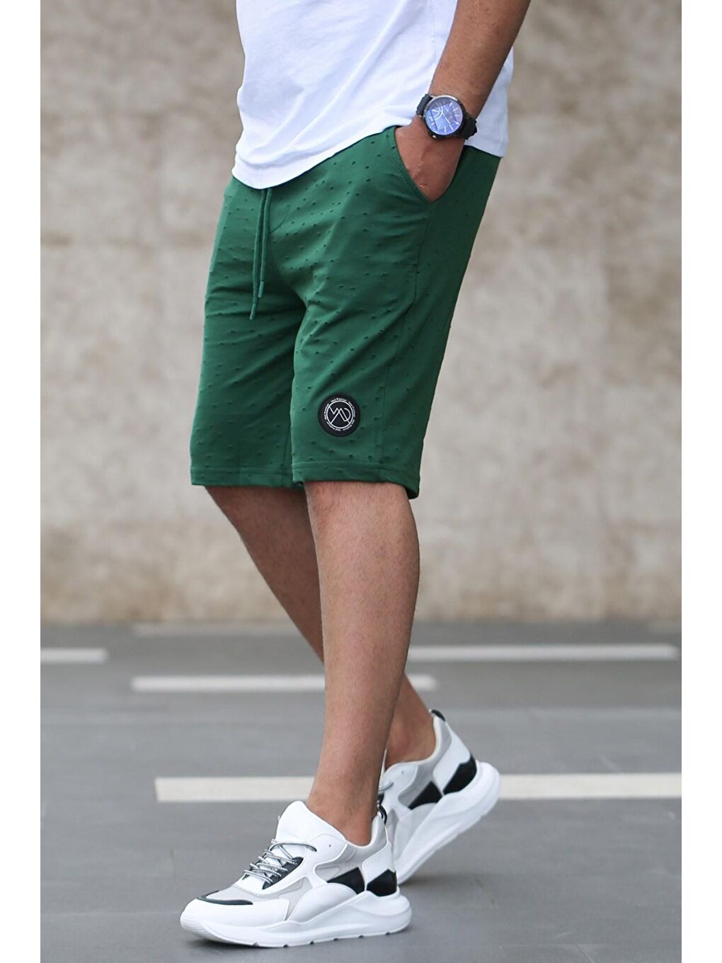 Yırtık Detaylı Yeşil Günlük Şort 2923