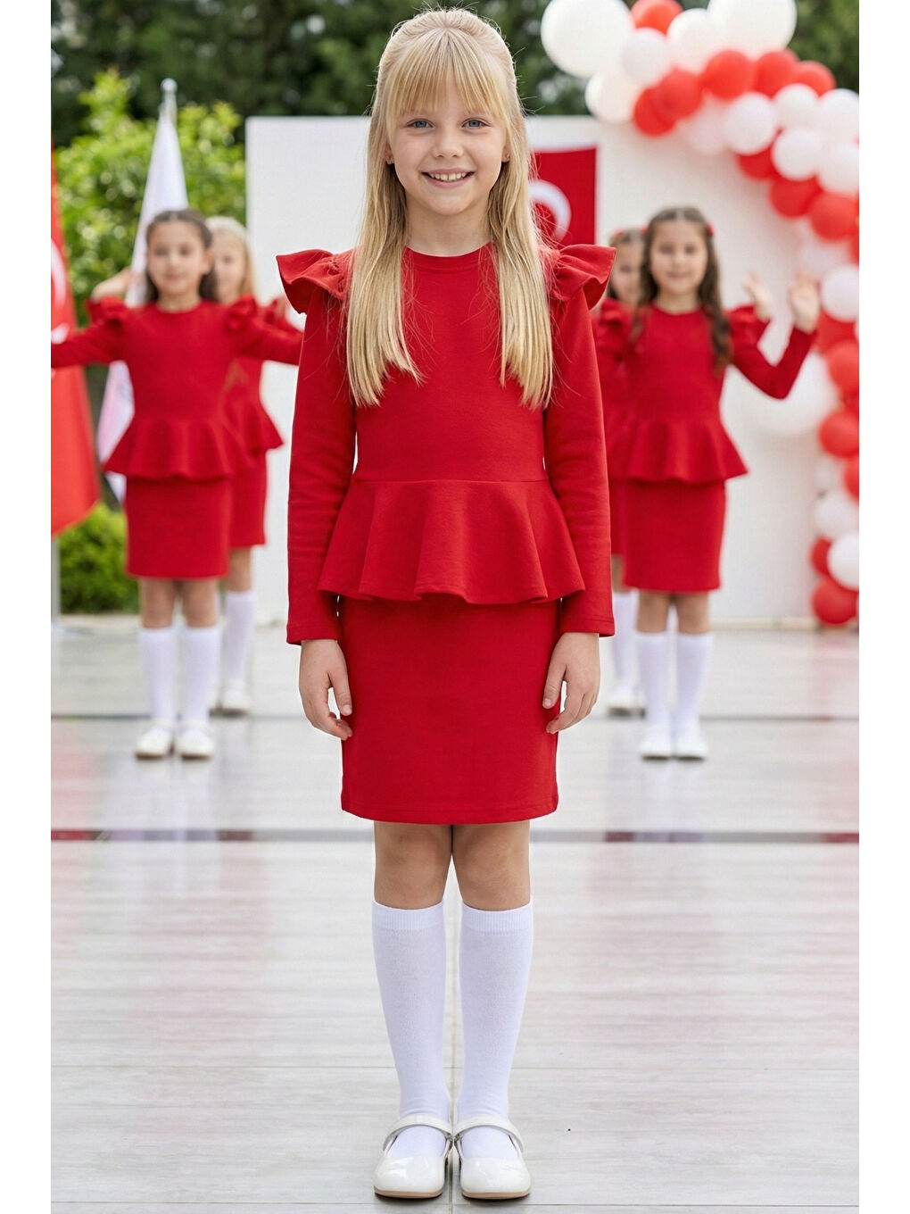 Kırmızı Kız Çocuk Volan Etekli Fırfır Detaylı Elbise