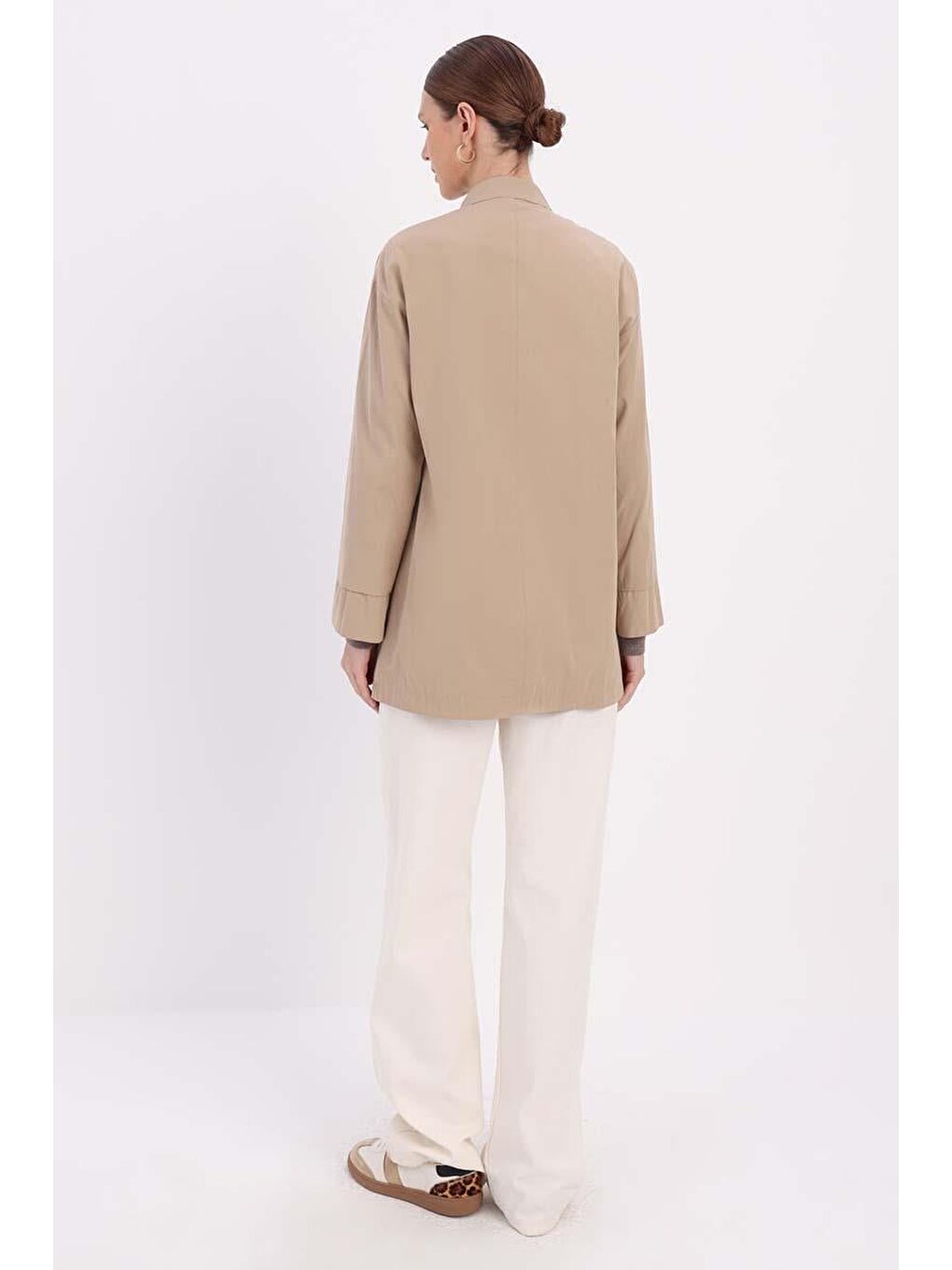 Bej Taş Cepli Fermuarlı Kısa Trençkot-3