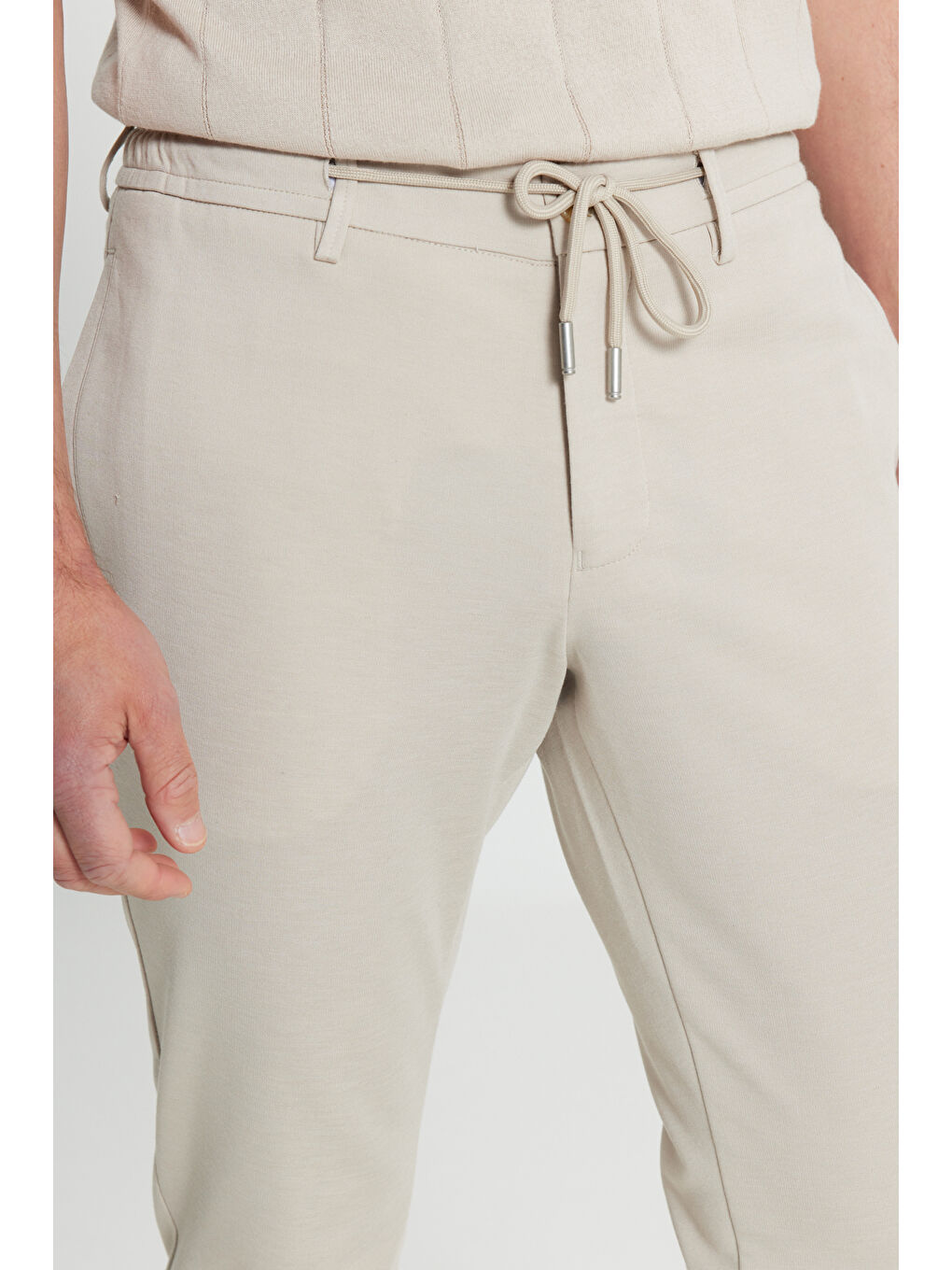 Erkek Bej Slim Fit Dar Kesim Beli Bağlamalı Yan Cep Esnek Casual Pantolon-4