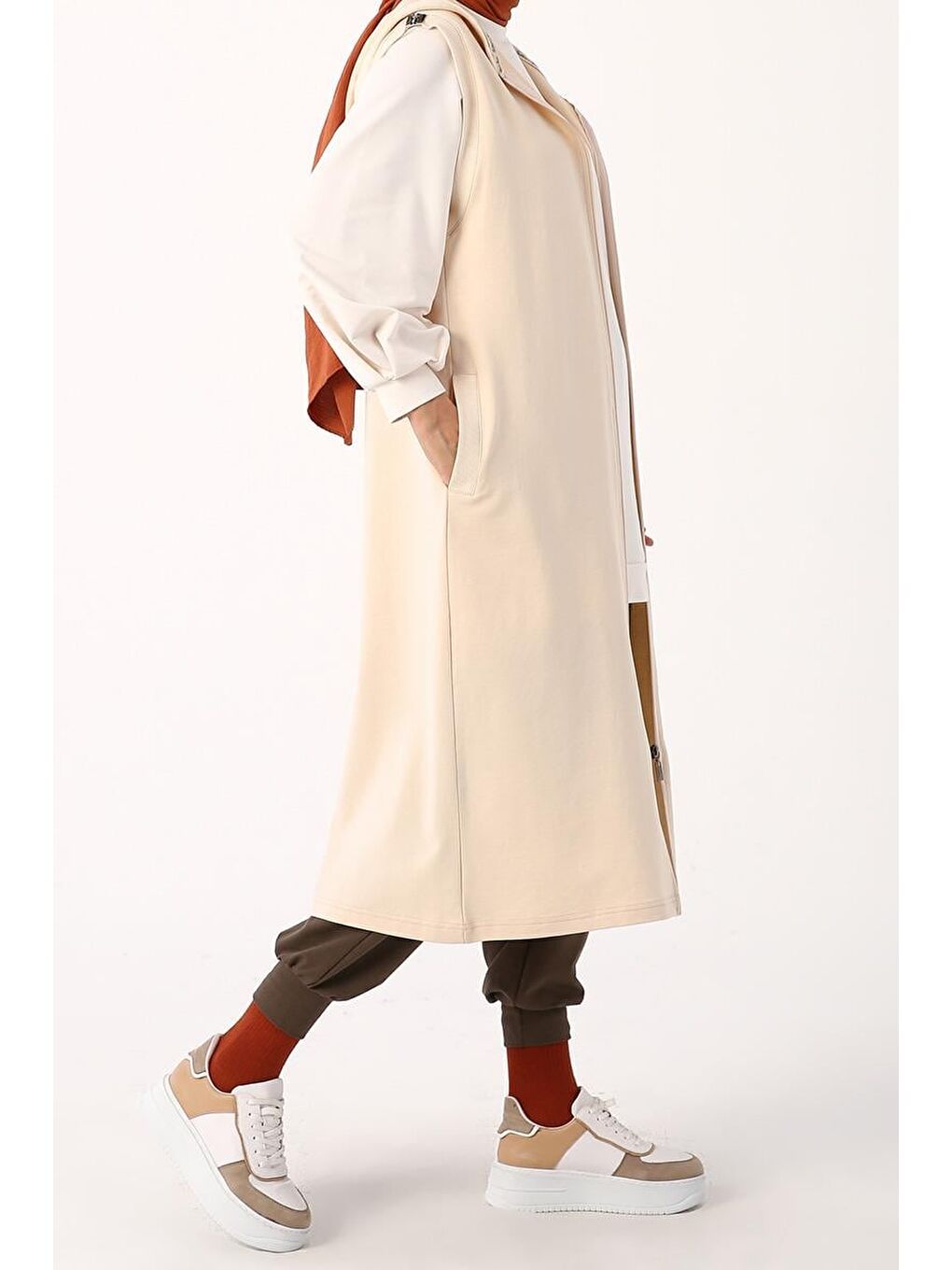 Yeni Bej Omuz Şeritli Fermuarlı Yelek-2