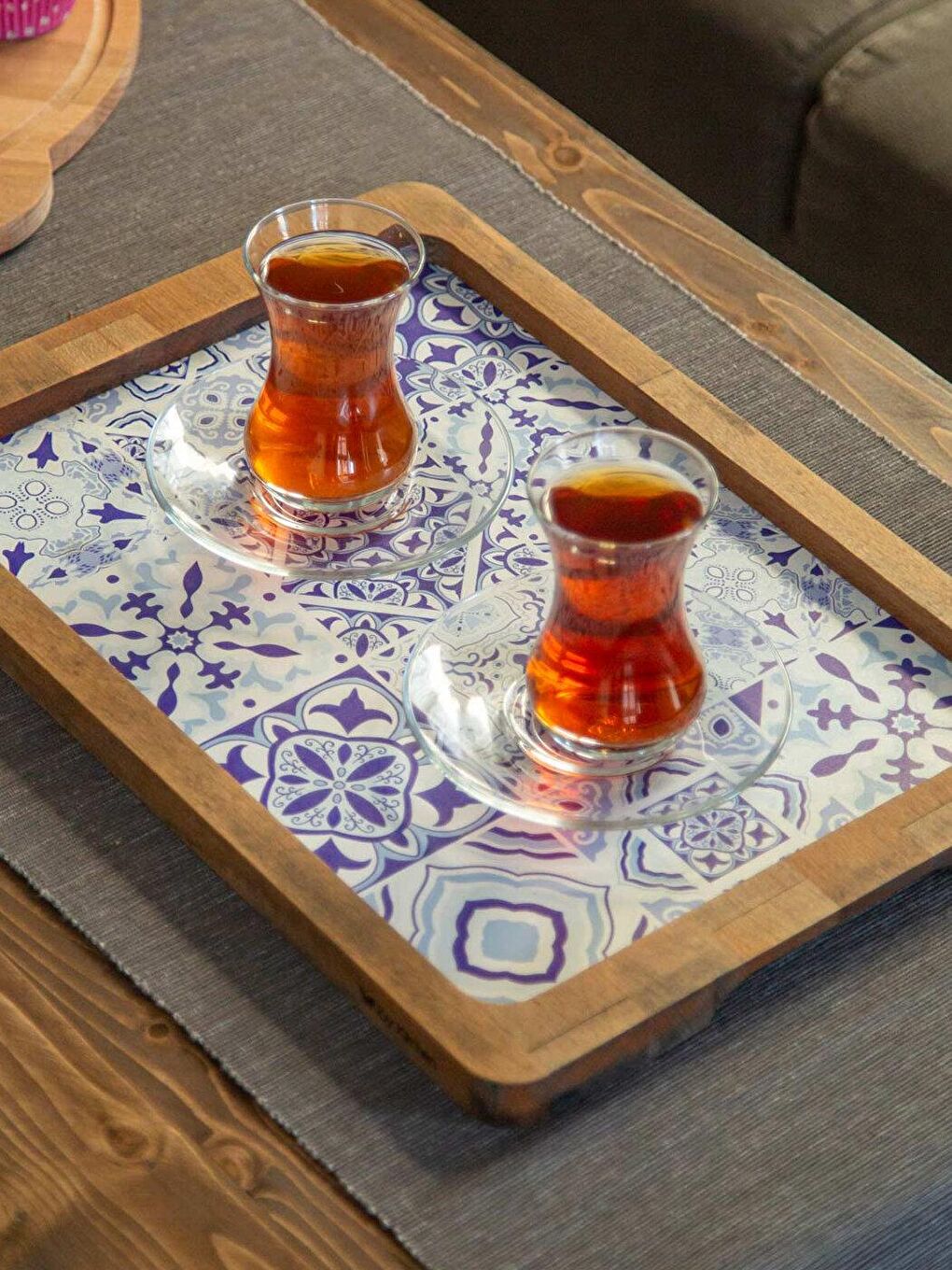 Karışık Retro Mavi Desenli Ahşap Küçük Tepsi 21x31 Cm