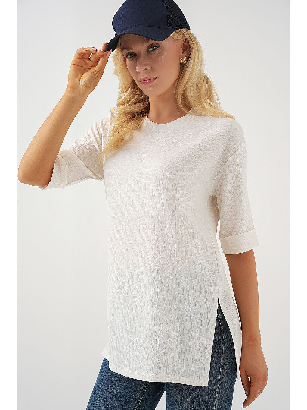 4332 Yanı Yırtmaçlı Örme Tişört - Beyaz