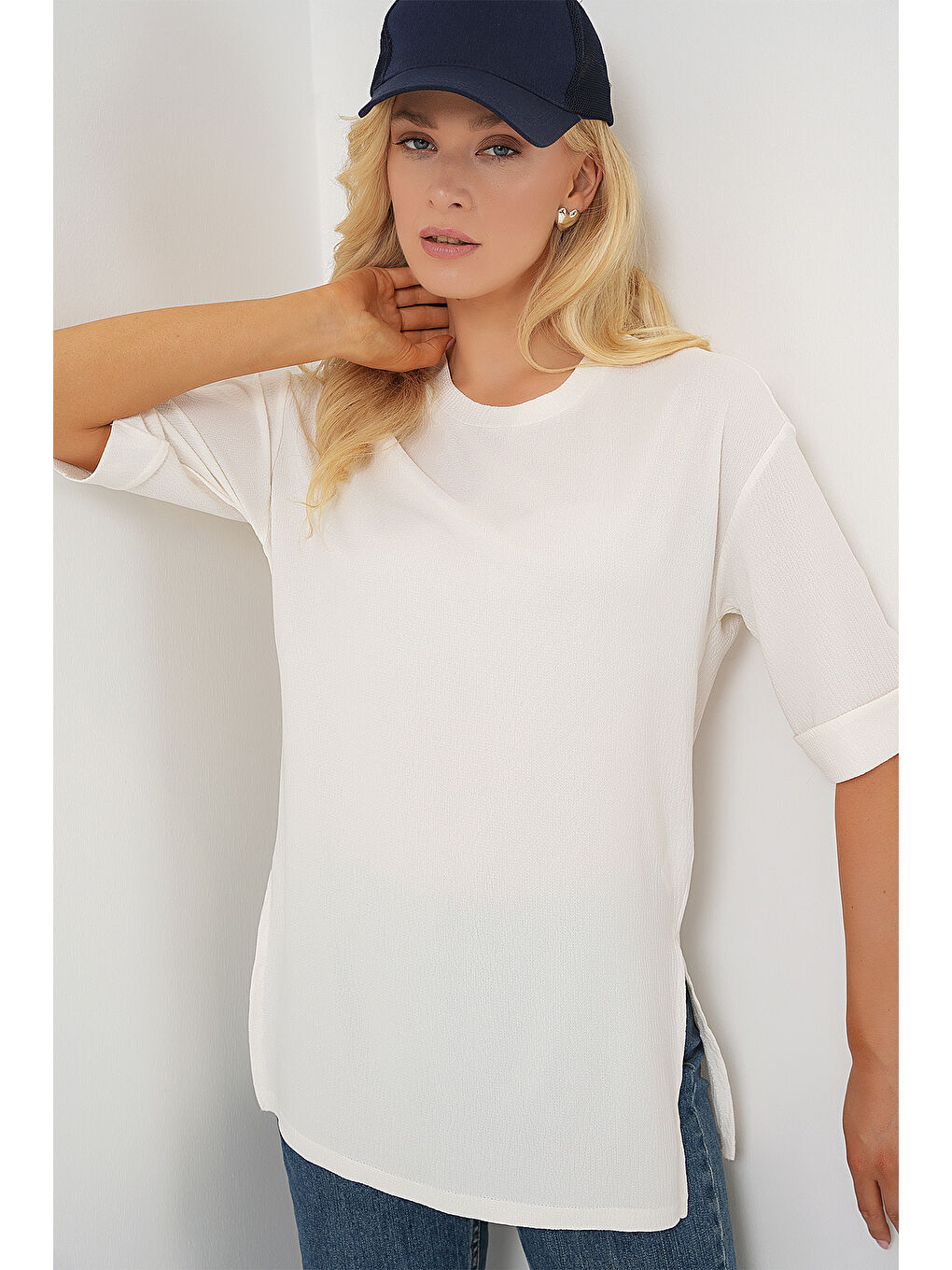 4332 Yanı Yırtmaçlı Örme Tişört - Beyaz-3