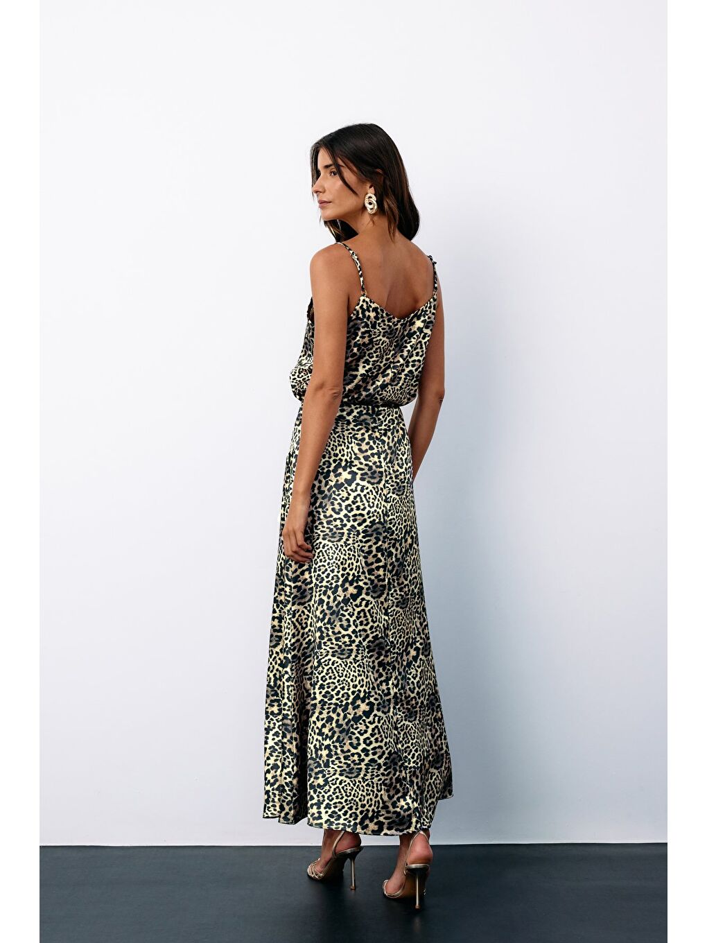 Leopar Desenli Saten Etek - Gri-7