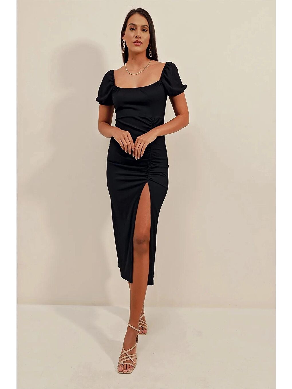 Kadın Siyah Yırtmaçlı Yazlık Örme Elbise HZL23S-BD123961-2