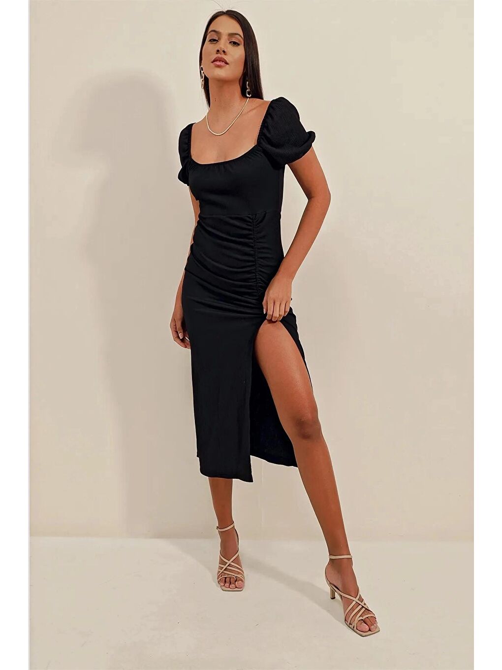 Kadın Siyah Yırtmaçlı Yazlık Örme Elbise HZL23S-BD123961-3