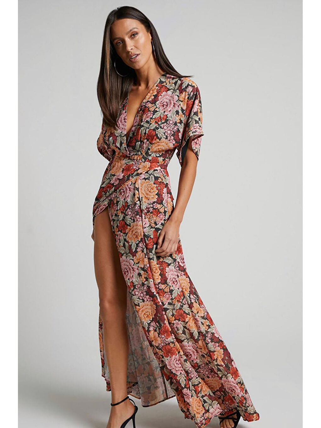 Kahverengi Kiremit Çiçek Desenli Yırtmaç Detaylı Uzun Elbise Mg2116-1