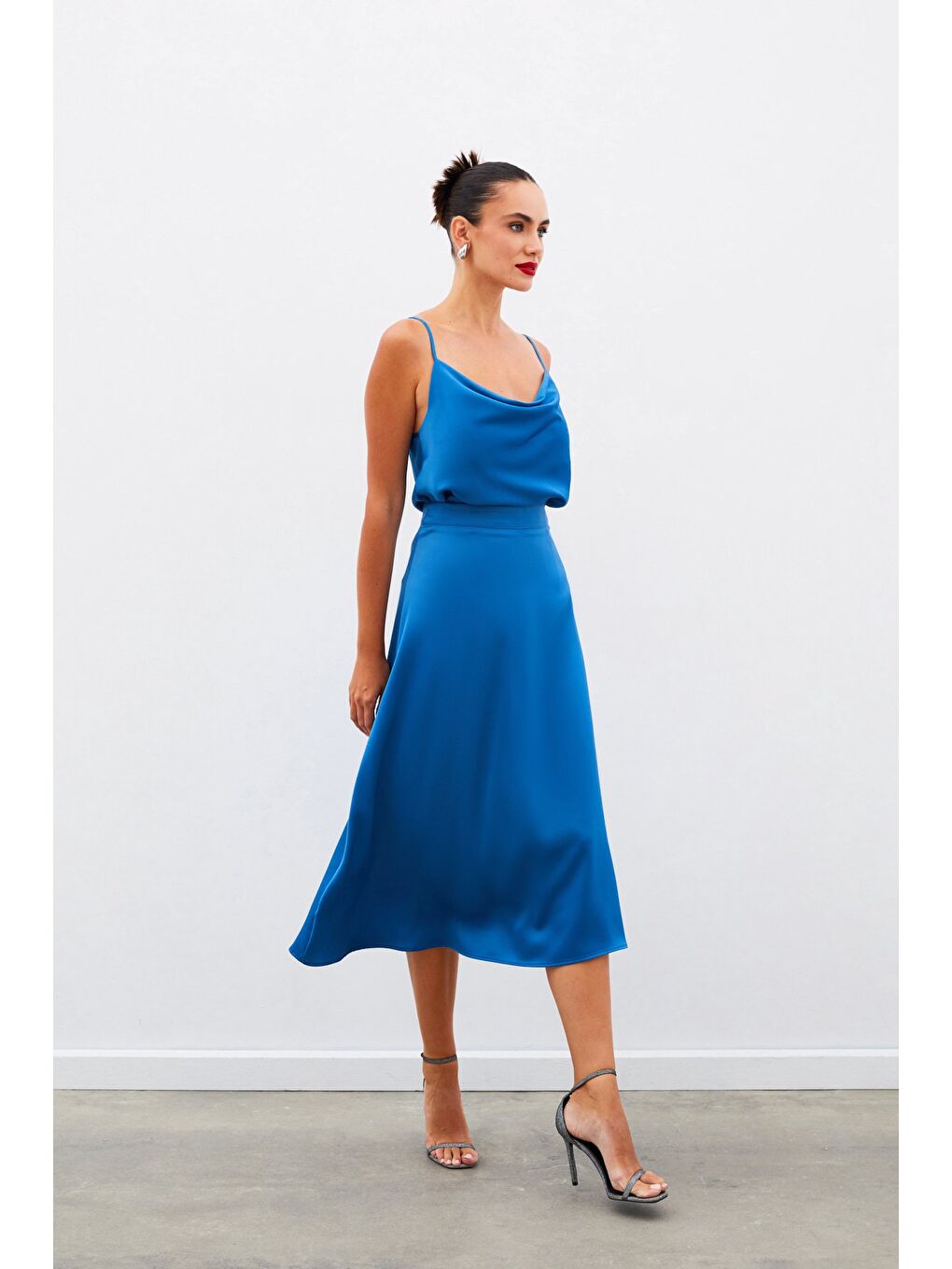 Midi Boy Saten Etek - İndigo-5