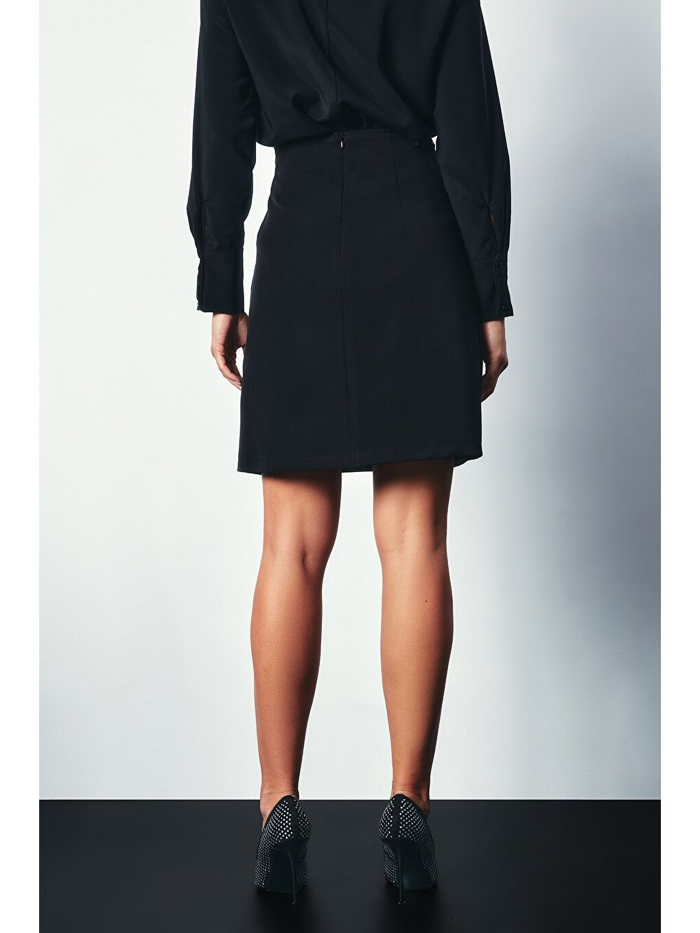 Aksesuarlı Kısa  Etek - Siyah-5