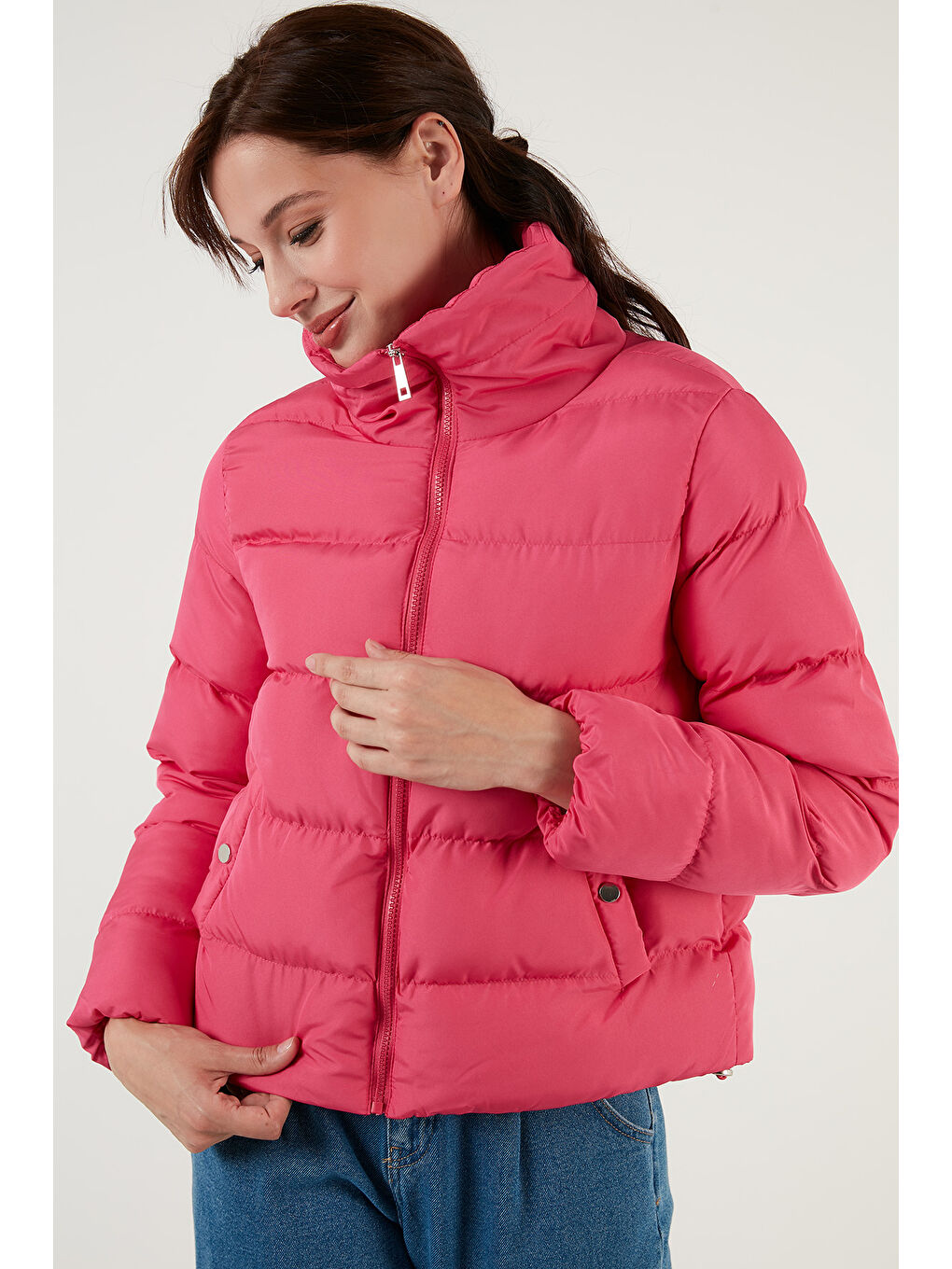 Fuşya Dik Yaka Cepli Şişme Kısa Mont 6020045-7