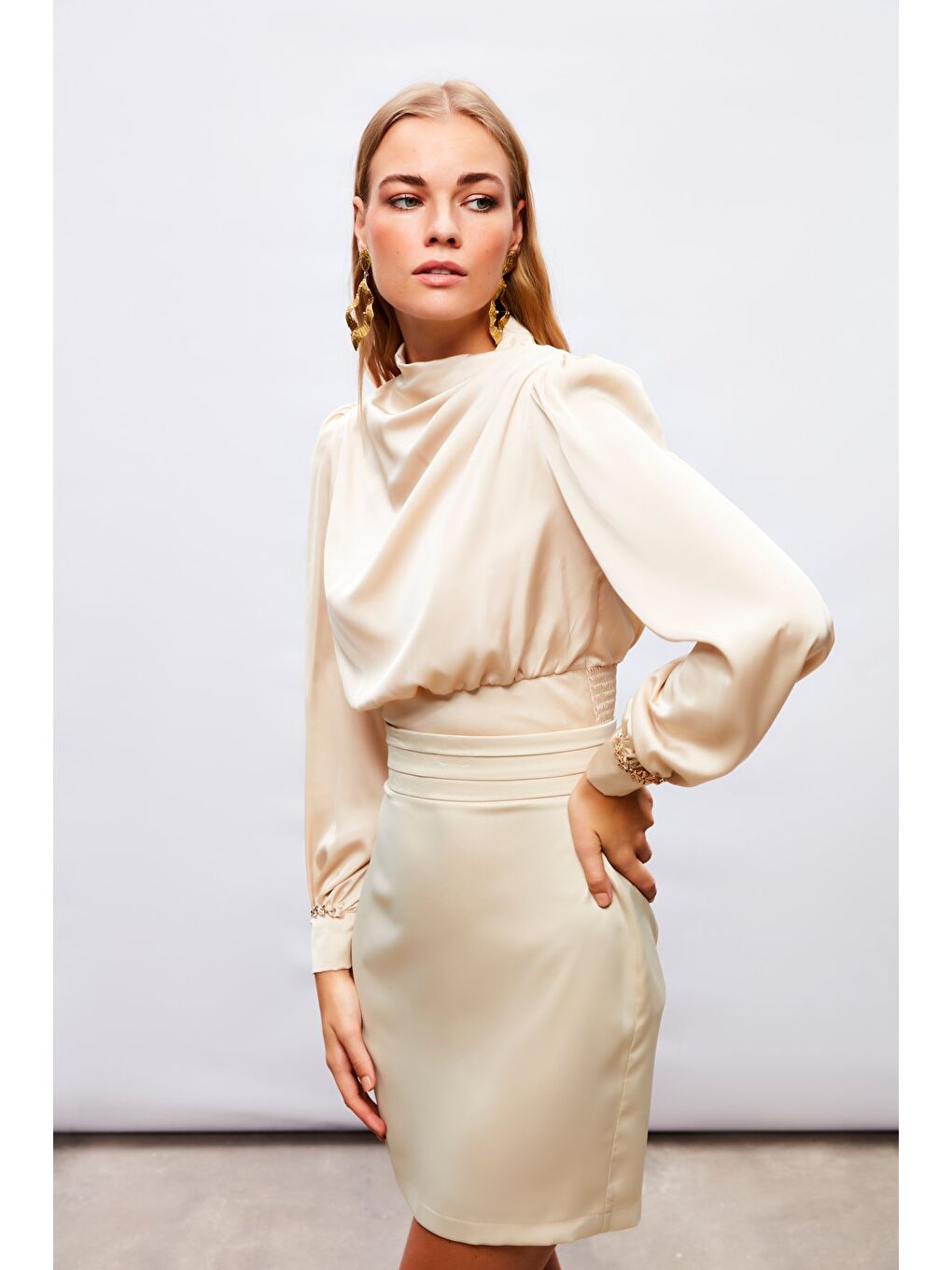 SATEEN Bel Detaylı Mini Saten Etek - Bej - 4