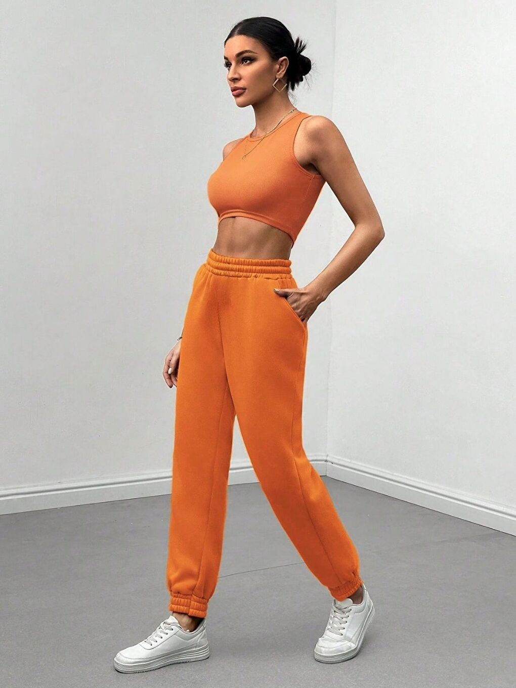 Kadın Turuncu Lastik Paçalı Eşofman Altı