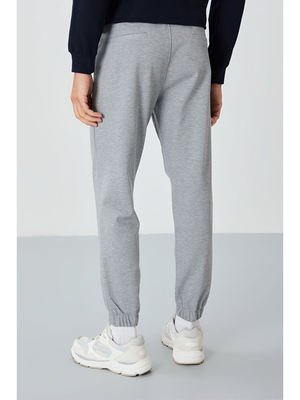 Gri Melanj Yüzeyi Dokulu Standart Fit Erkek Eşofman Alt - 82156-4