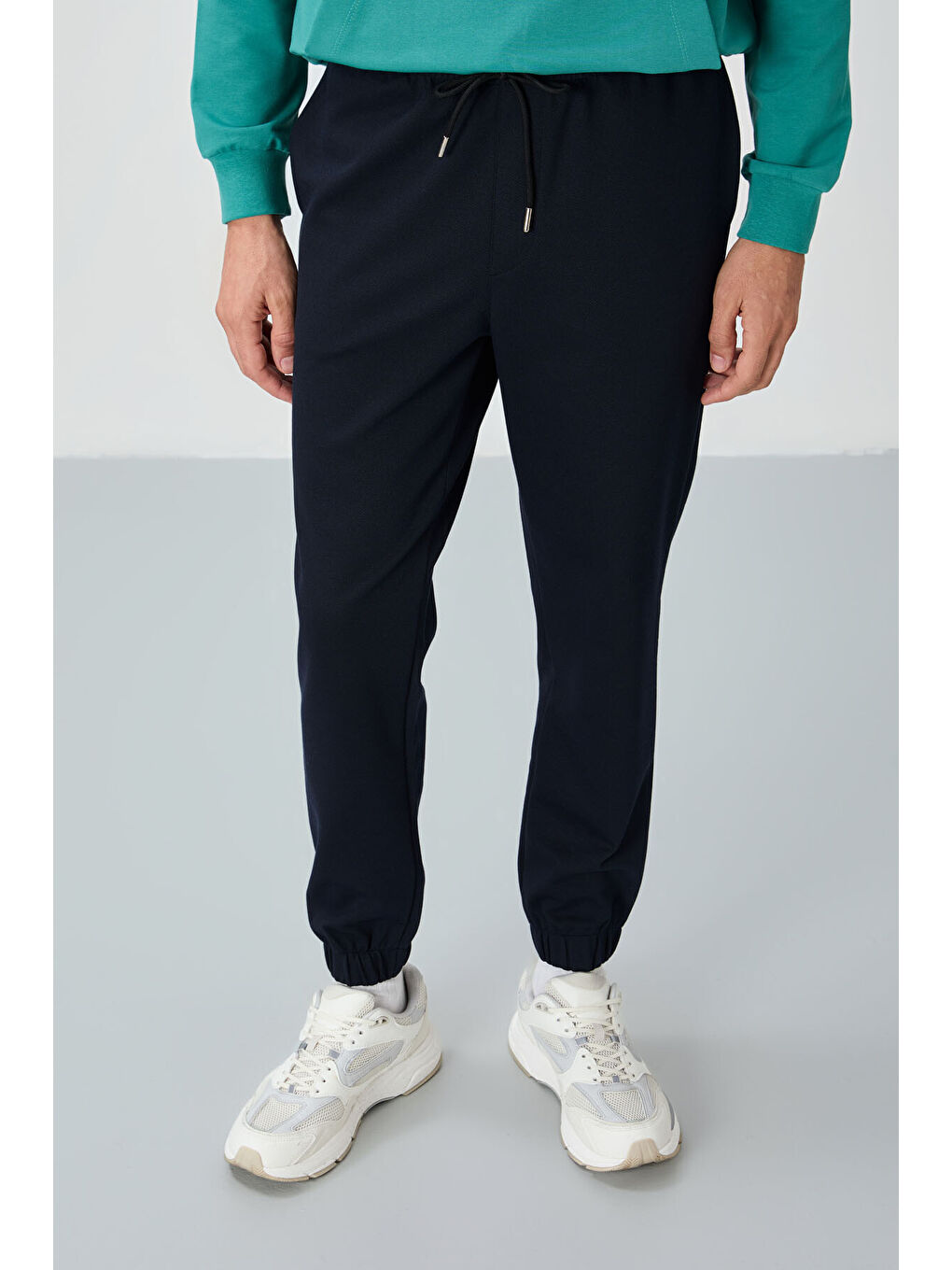 Lacivert Yüzeyi Dokulu Standart Fit Erkek Eşofman Alt - 82156