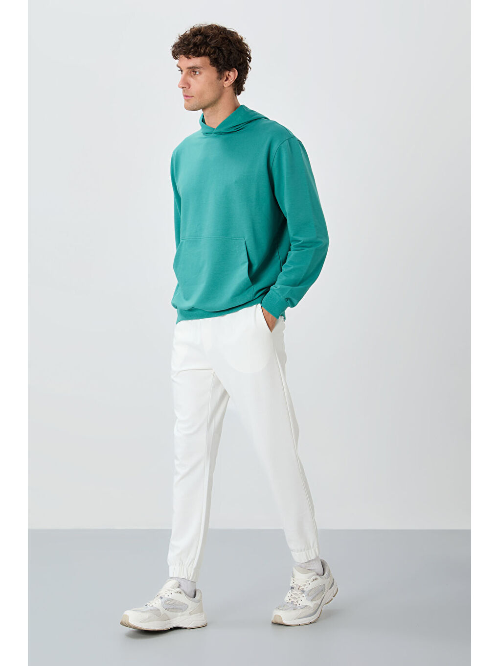 Ekru Yüzeyi Dokulu Standart Fit Erkek Eşofman Alt - 82156-1