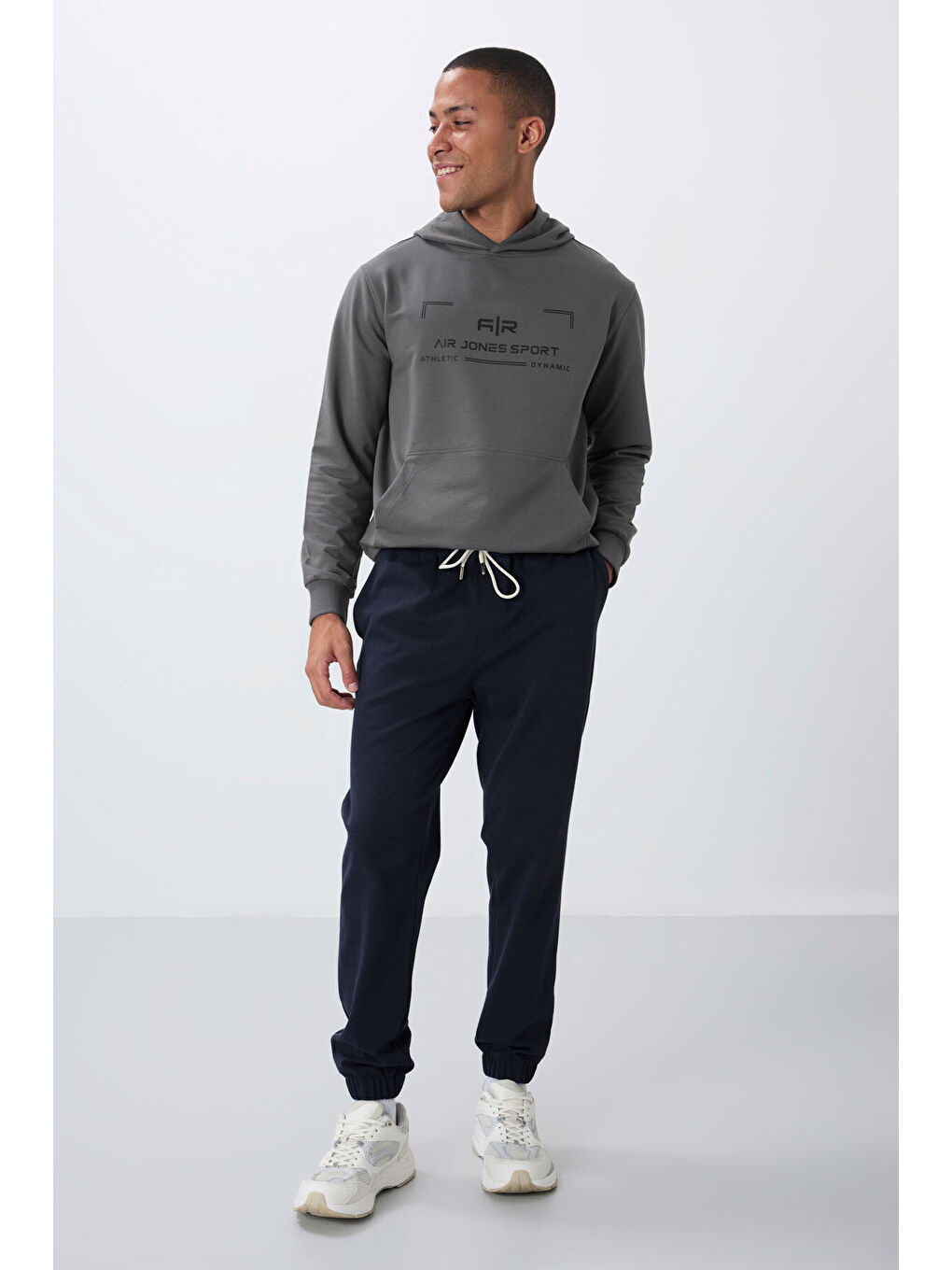 Lacivert Parlament Yüzeyi Dokulu Standart Fit Erkek Eşofman Alt - 82156-1