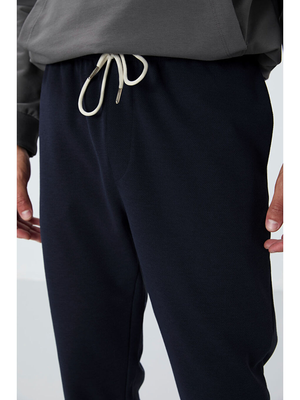 Lacivert Parlament Yüzeyi Dokulu Standart Fit Erkek Eşofman Alt - 82156-3