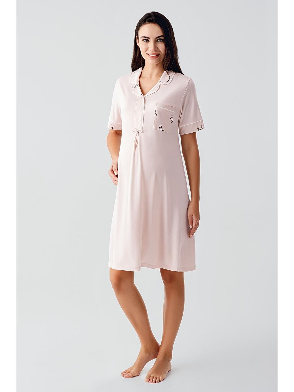 Pembe Kısa Kollu Fiyonk Desenli Düğmeli Kısa Esnek Viskoz Hamile Gecelik 17107