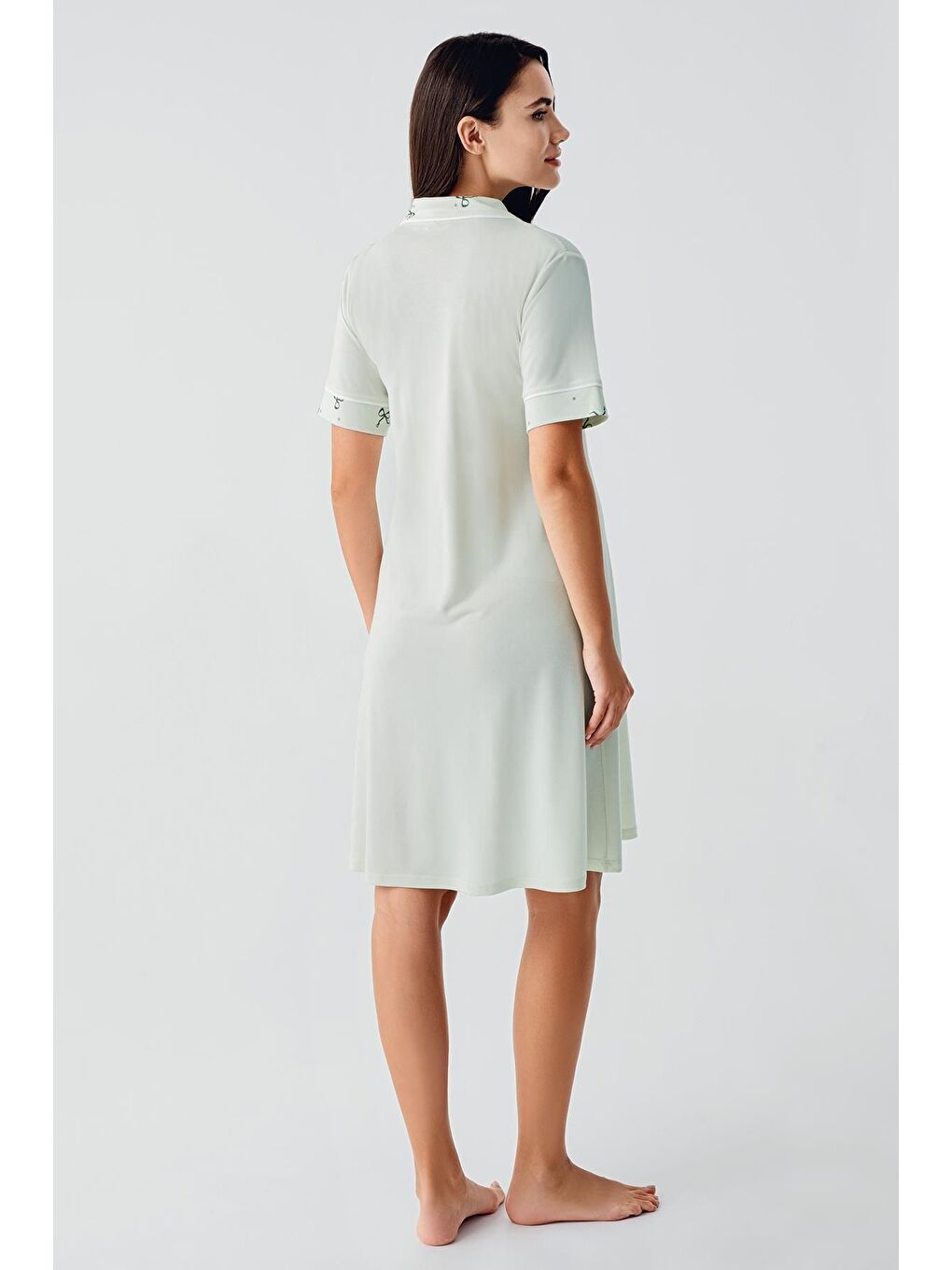 Yeşil Kısa Kollu Fiyonk Desenli Düğmeli Kısa Esnek Viskoz Hamile Gecelik 17107-2