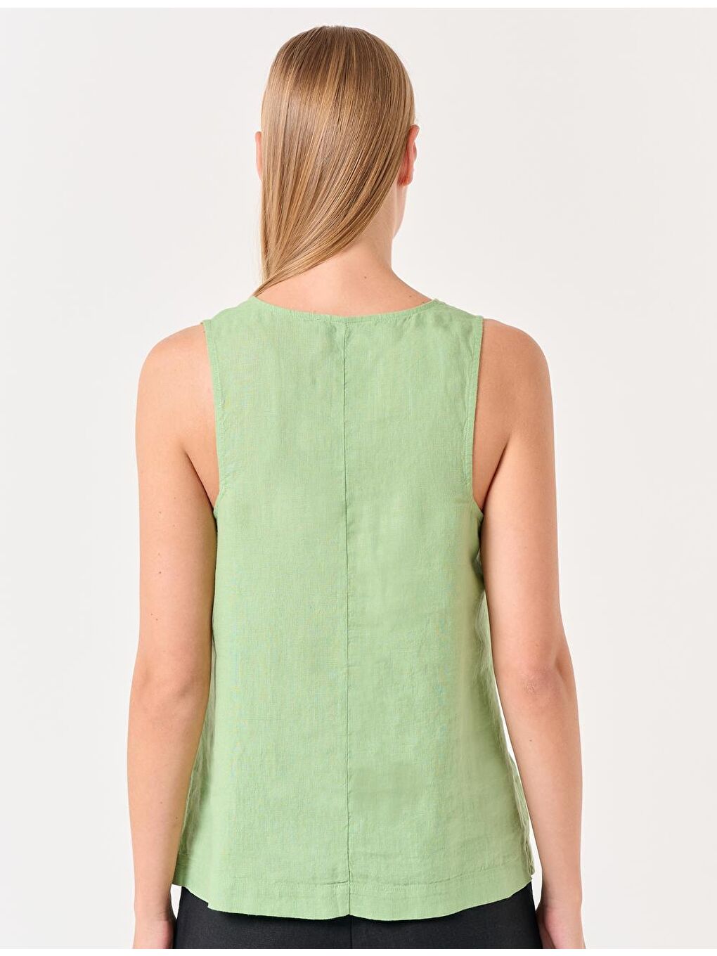 Ada Çayı Yeşili Düz Kesim V Yaka Kolsuz Keten Bluz-4