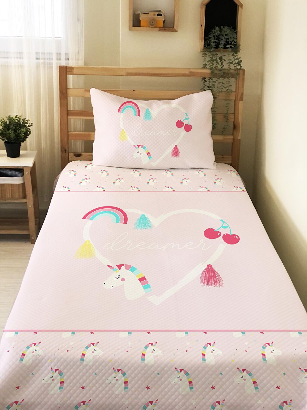 Karışık Desen  Bebek Ve Çocuk Baskılı Tek Kişilik Pike Takımı