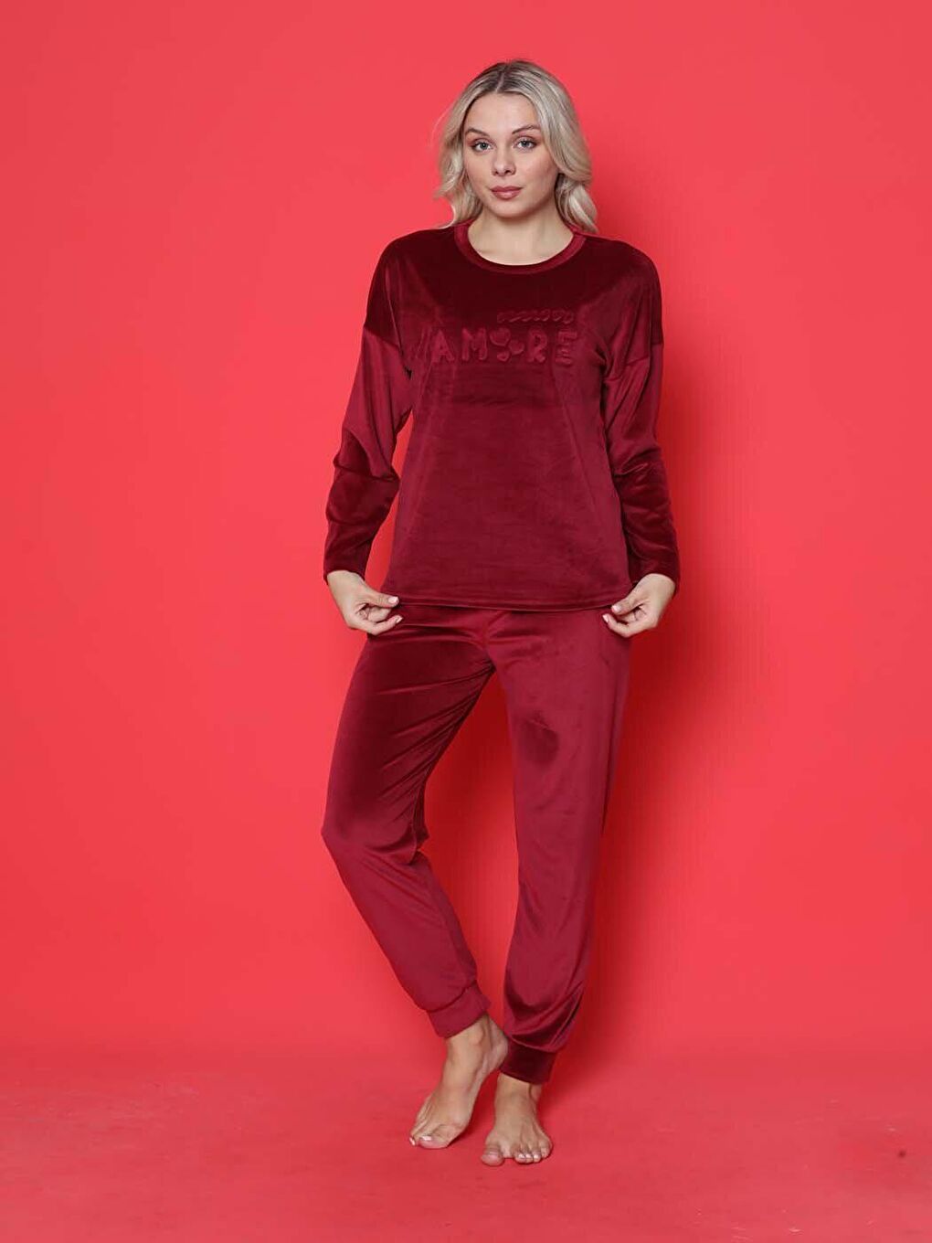 Bordo Genç Pijama Takımı Fransız Kadife Amore Baskılı Maça Manşet Kışlık Mevsimlik-1
