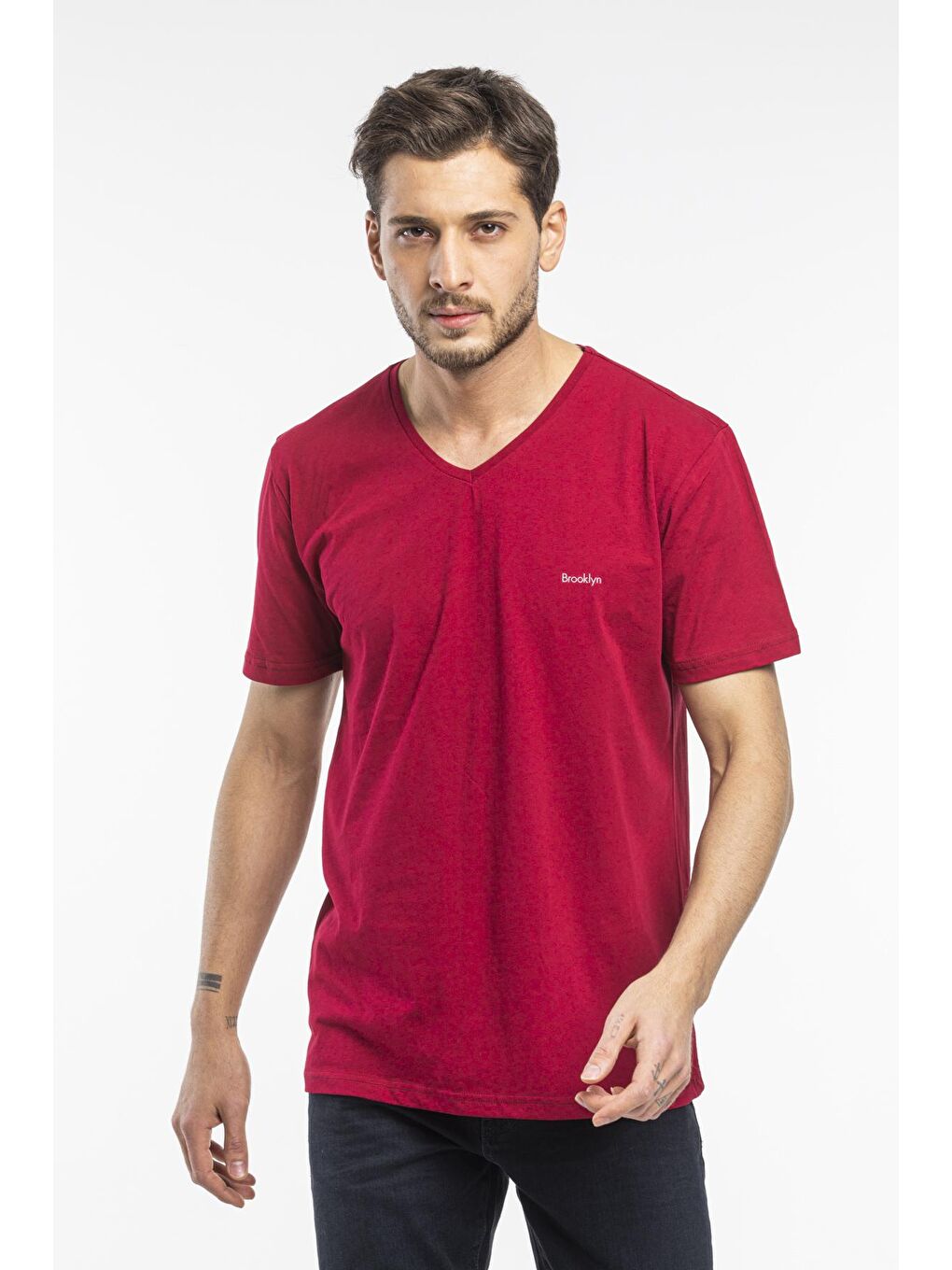 Bordo Erkek V Yaka Slim Fit Brooklyn Baskılı Kısa Kollu Tişort SPR 265