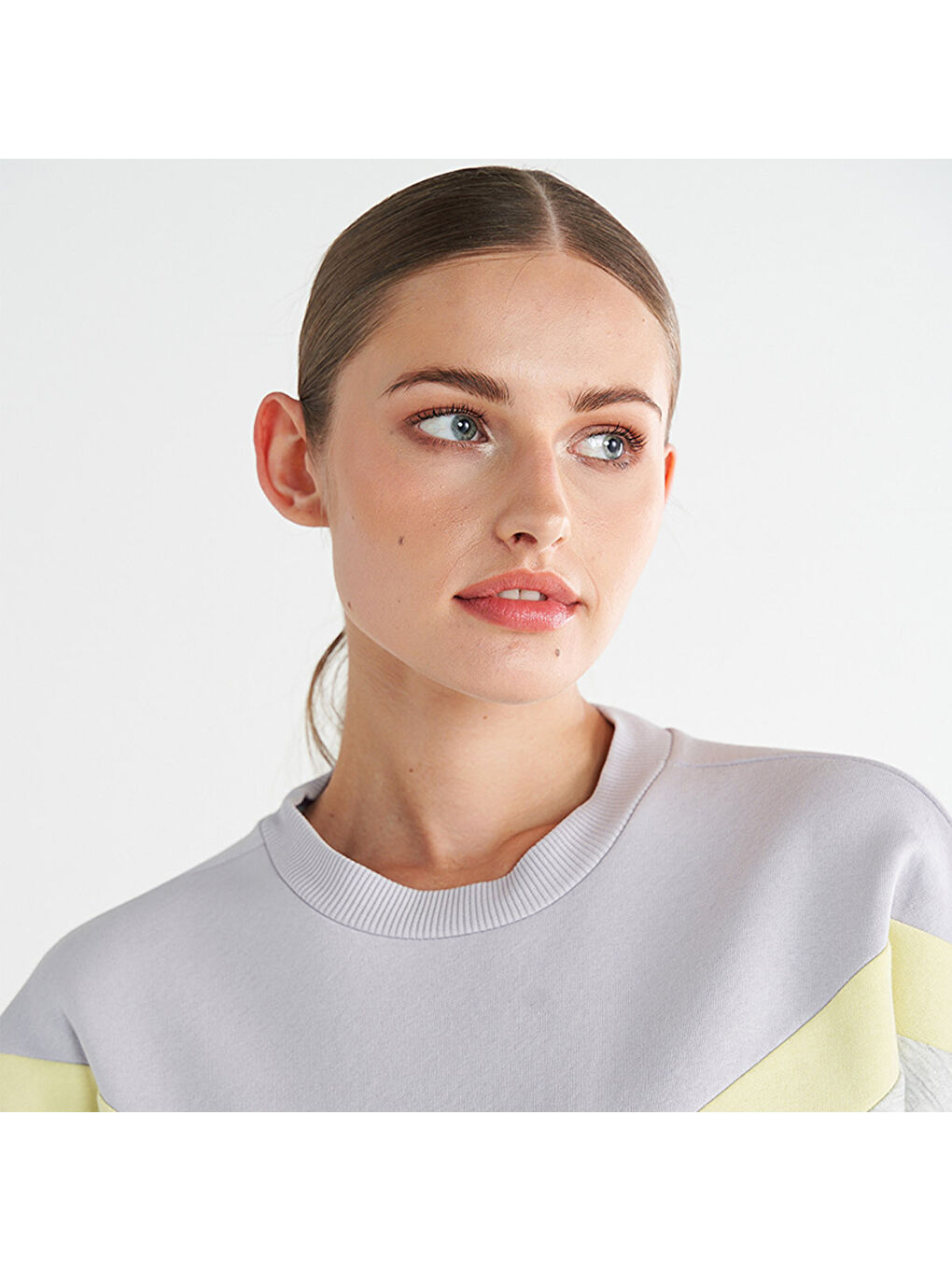 Bexley Kadın Gri Bisiklet Yaka Sweatshirt-2