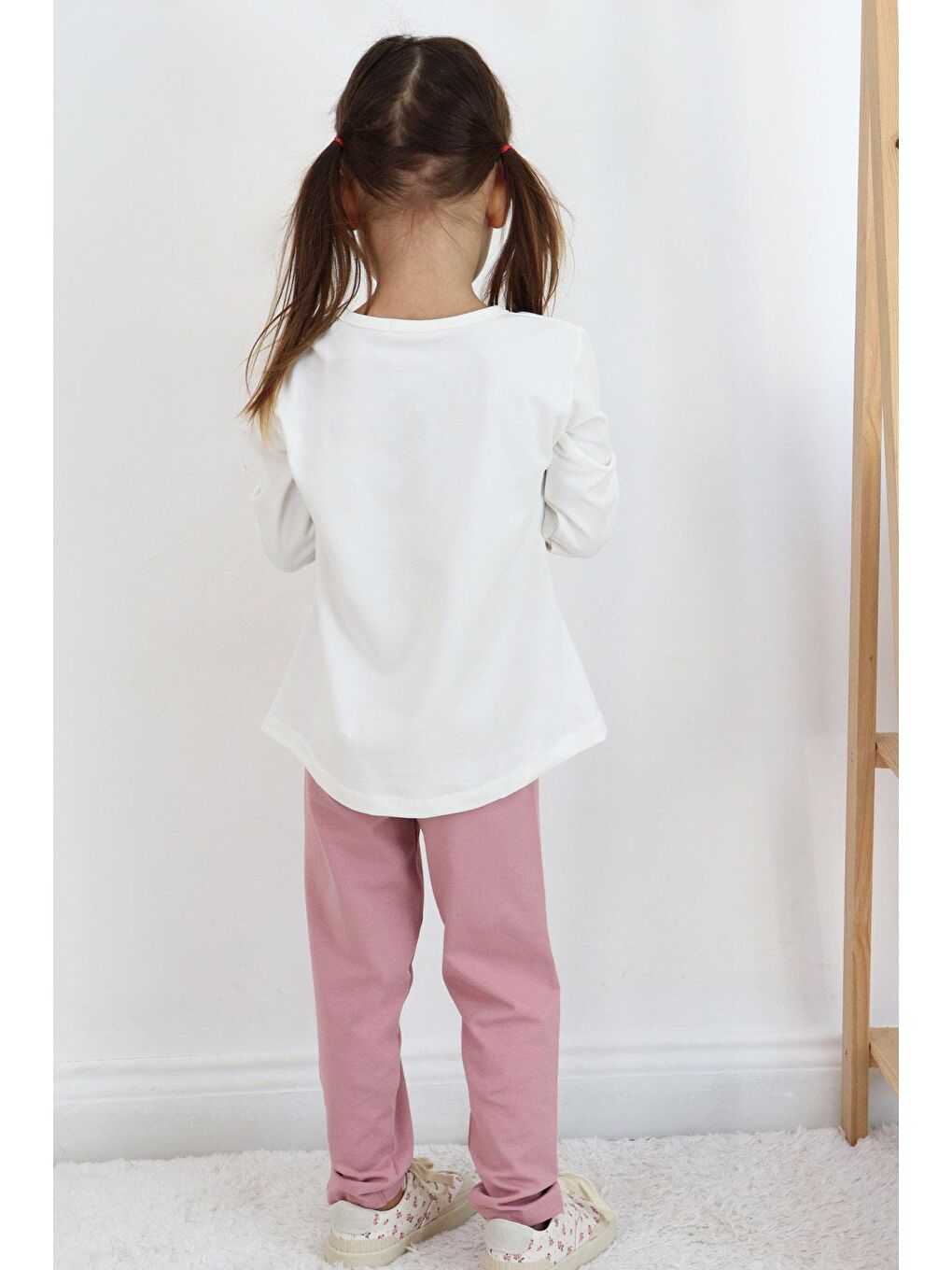 Kız Çocuk Taytlı Takım Sevimli Ayıcık Nakışlı Pullu Ekru (1.5-4 Yaş)-1