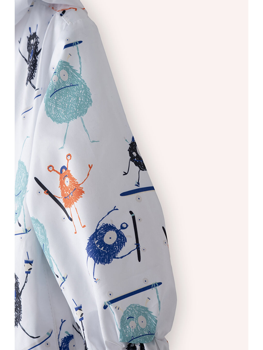 Erkek Bebek Desenli Beyaz Yağmurluk-2