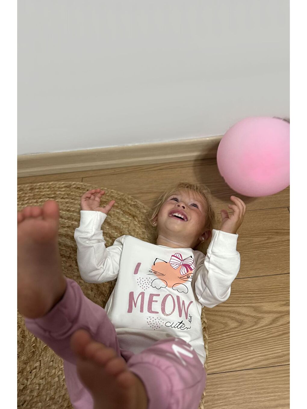Kız Çocuk Eşofman Takım Sevimli Fiyonklu Kedi Baskılı Ekru (1.5-3 Yaş)-3