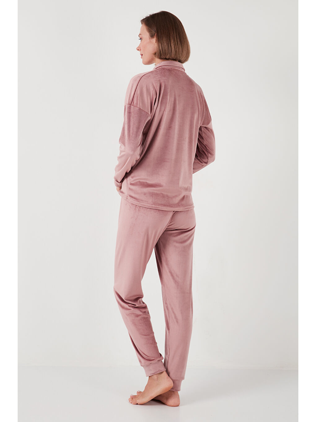 Pembe Parlak Kadife Ribanalı Kadın Pijama Takımı 6097110-7