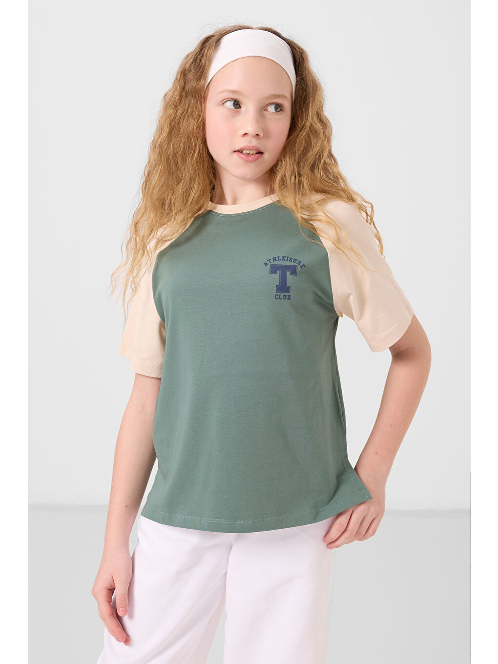 Açık Yeşil O Yaka Pamuklu Baskılı Oversize Fit Kız Çocuk T-Shirt - 75179-2