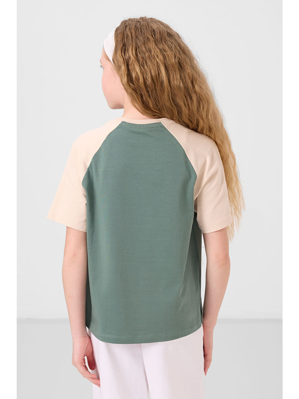 Açık Yeşil O Yaka Pamuklu Baskılı Oversize Fit Kız Çocuk T-Shirt - 75179-4