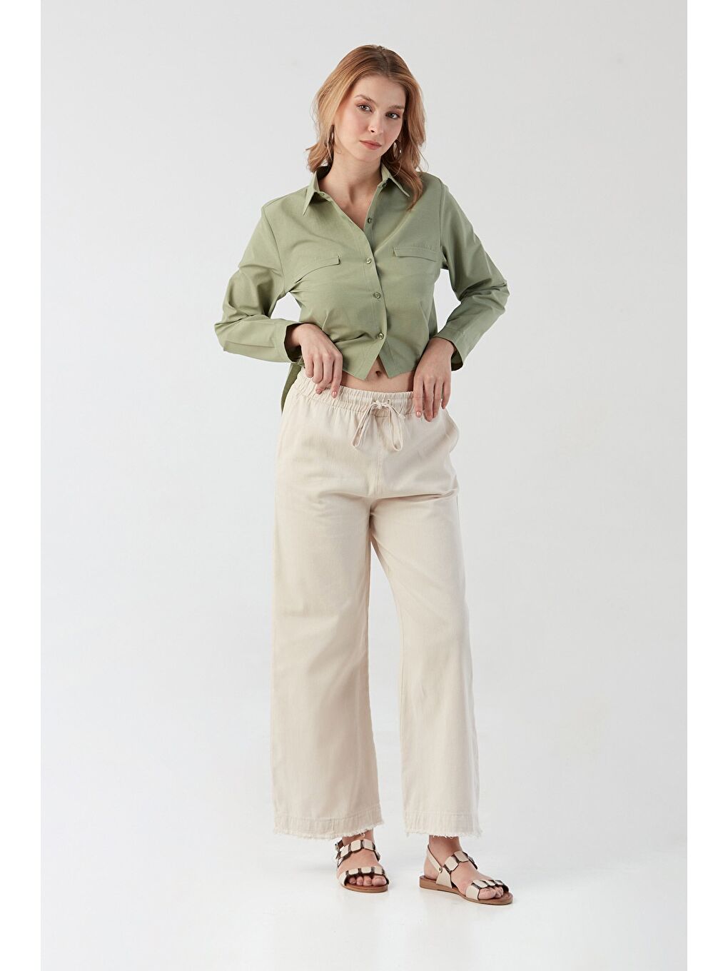 Bej Paçası Püsküllü Beli Lastikli Gabardin Pantolon-3