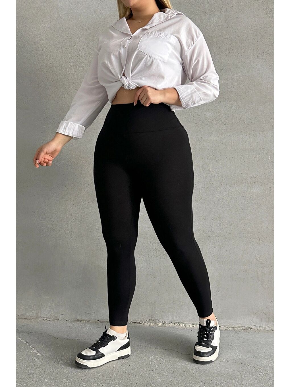 Siyah Büyük Beden Yüksel Bel Vücudu Saran Spor Tayt 038396-3