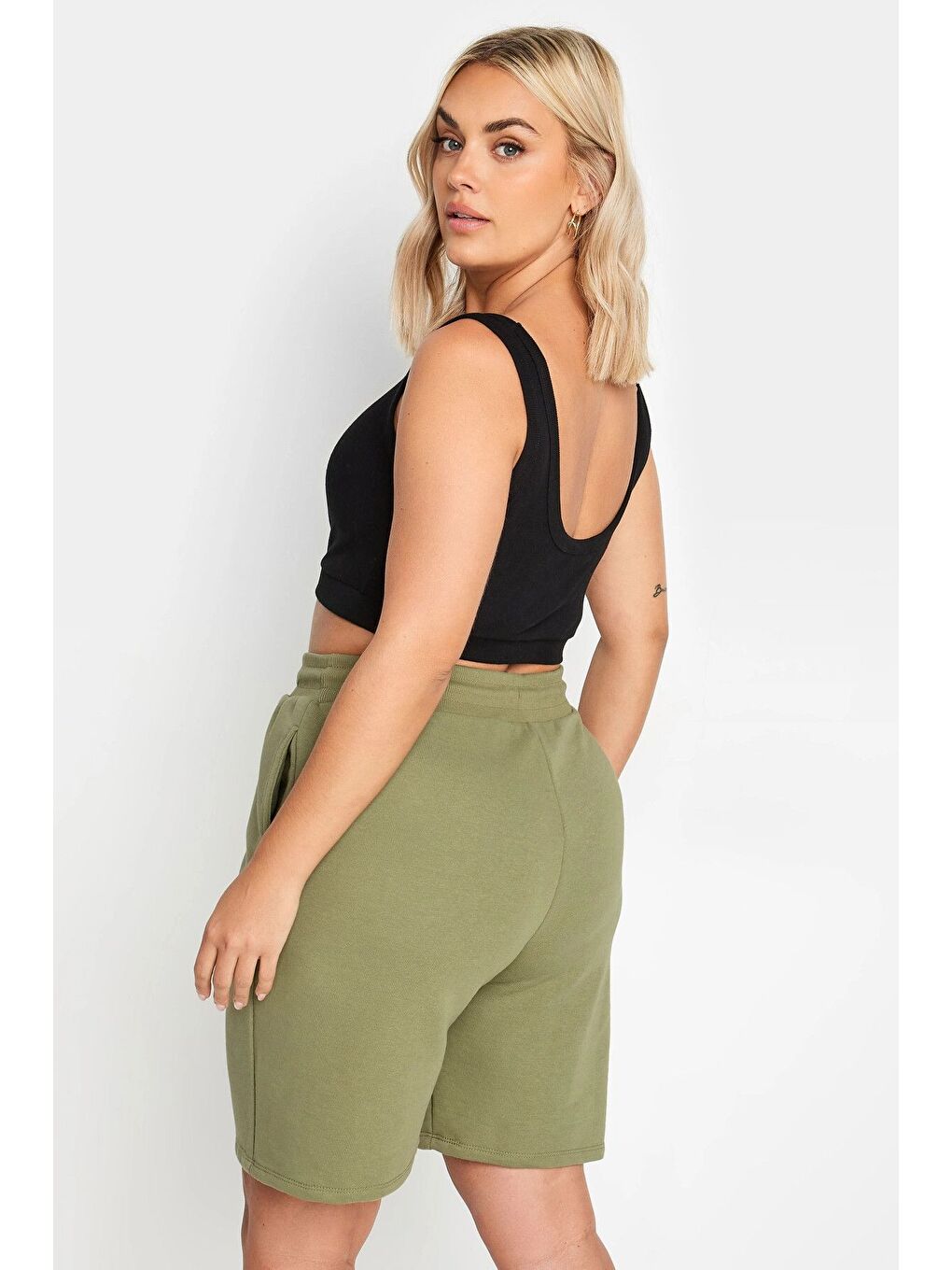 Haki Büyük Beden Cepli Beli Büzgülü Rahat Kesim Şort 303203-4