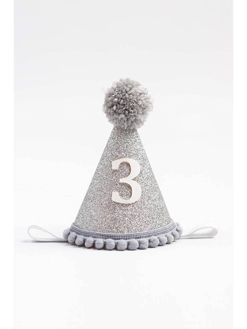 Gri 3 Yaş Ponponlu Huni Doğum Günü Tacı
