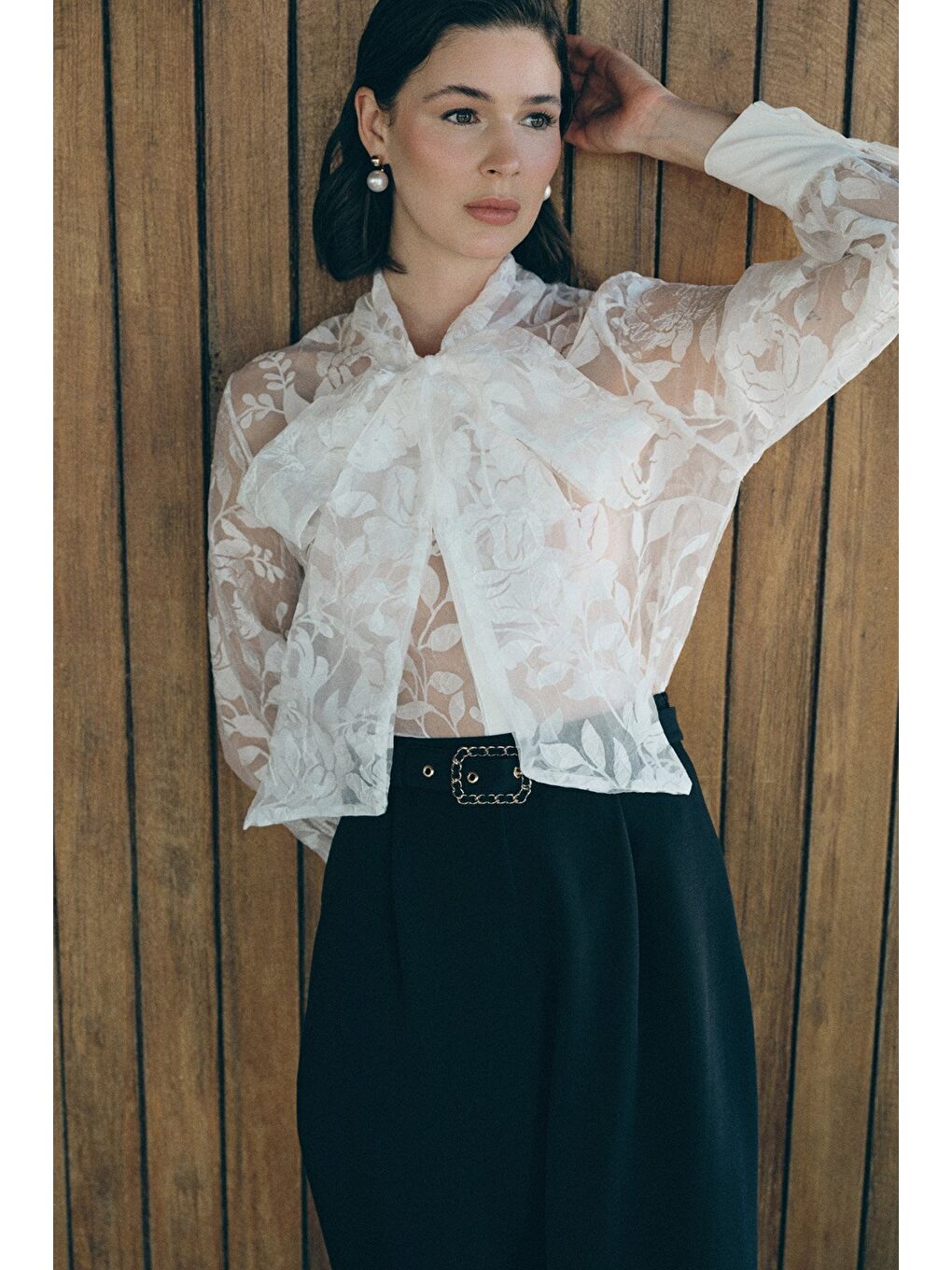 Fularlı Çiçek Desenli Gömlek - Ekru-2