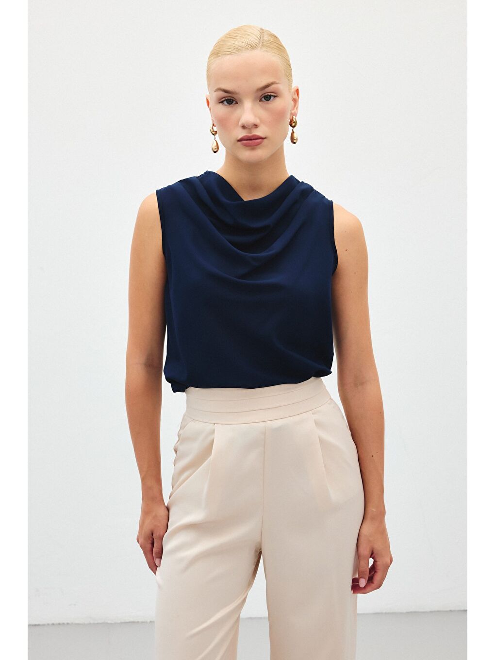 Degaje Yaka Kolsuz Bluz - Lacivert-2