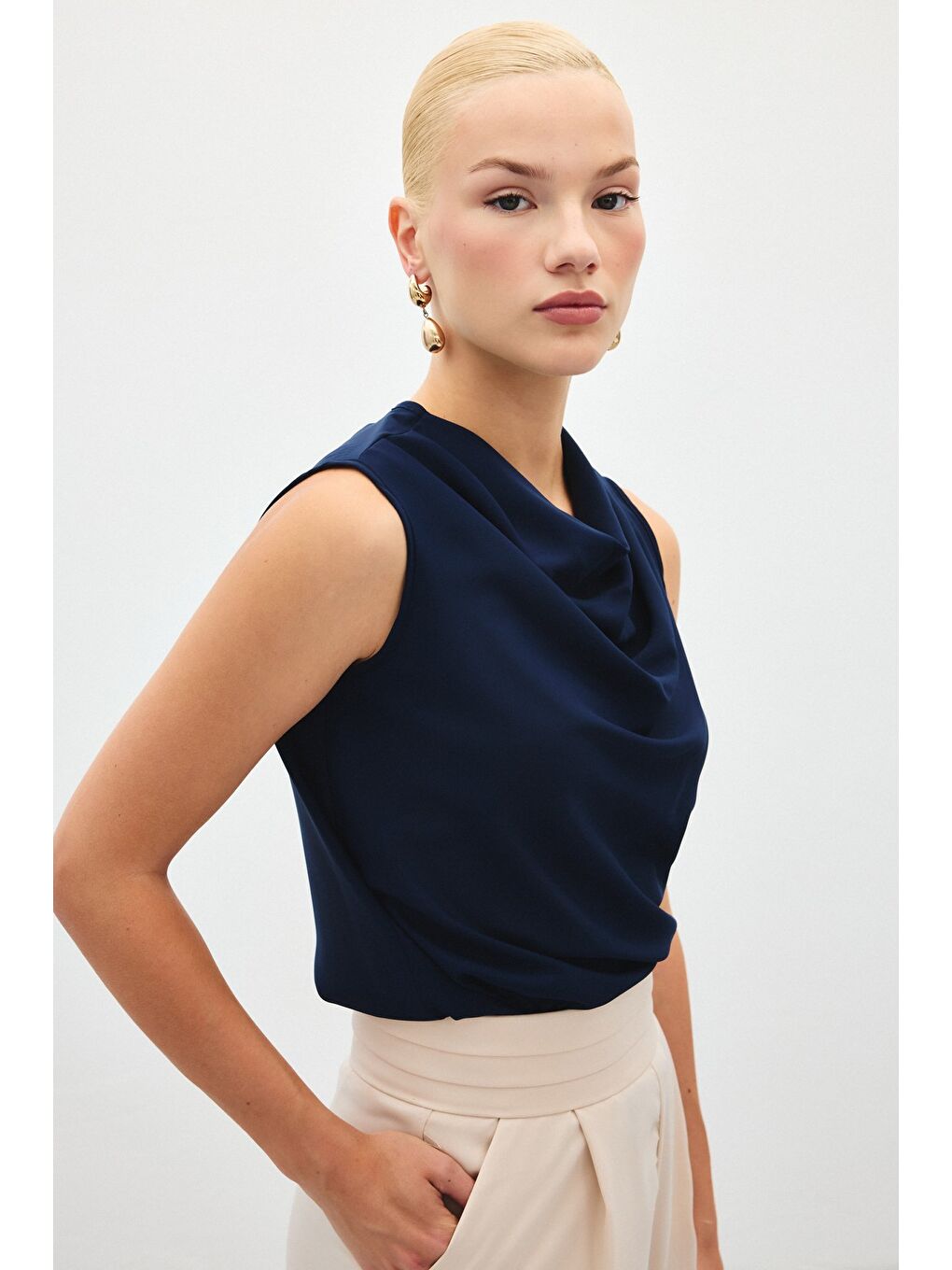 Degaje Yaka Kolsuz Bluz - Lacivert-3