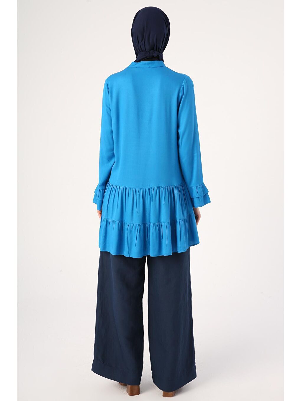 Mavi Hakim Yaka Yarım Patlı Volan Kollu Tunik-3